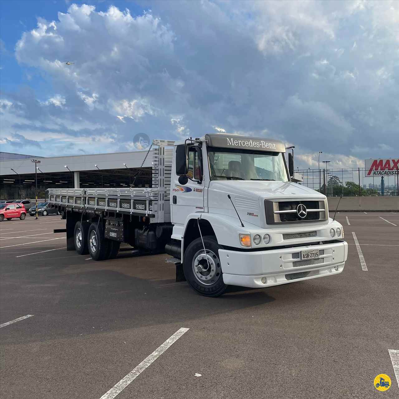 CAMINHAO MERCEDES-BENZ MB 1620 Carga Seca Truck 6x2 Vitória Caminhões CURITIBA PARANÁ PR