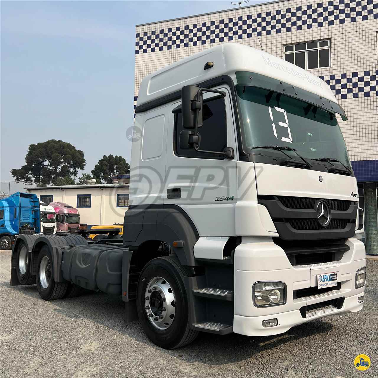 CAMINHAO MERCEDES-BENZ MB 2544 Cavalo Mecânico Cavalo 6x2 EPV Veículos CURITIBA PARANÁ PR