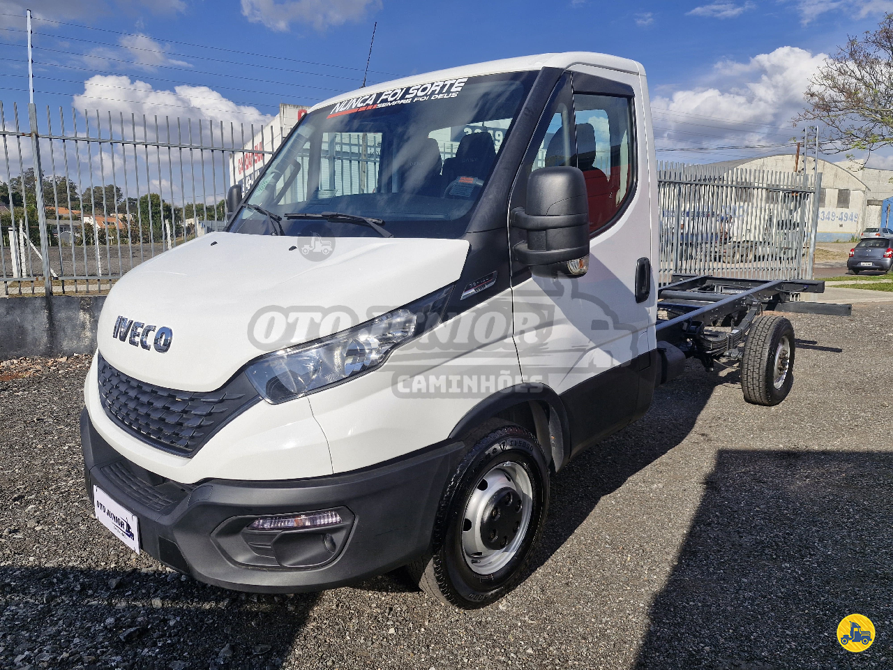 CAMINHAO IVECO DAILY 35-150 Chassis 3/4 4x2 Oto Caminhões CURITIBA PARANÁ PR