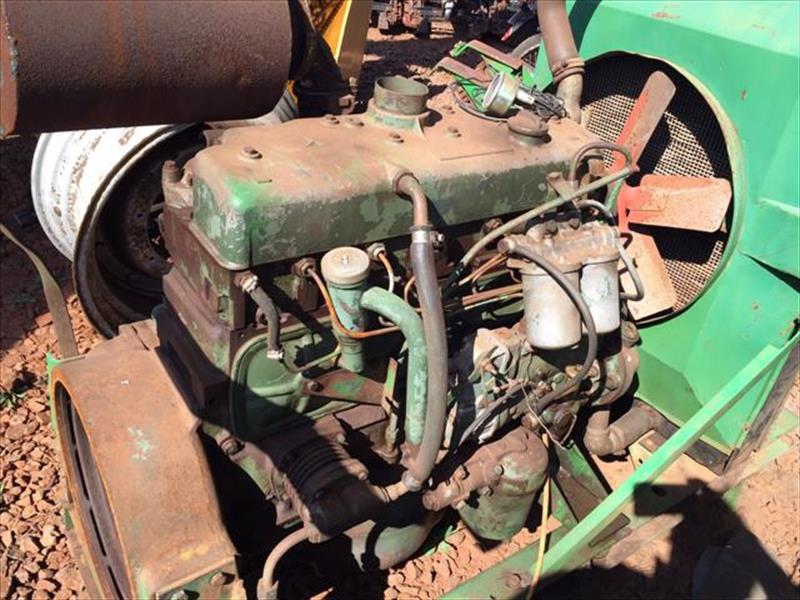 Motor Mercedes 6 Cilindros, MO 352 Aspirado