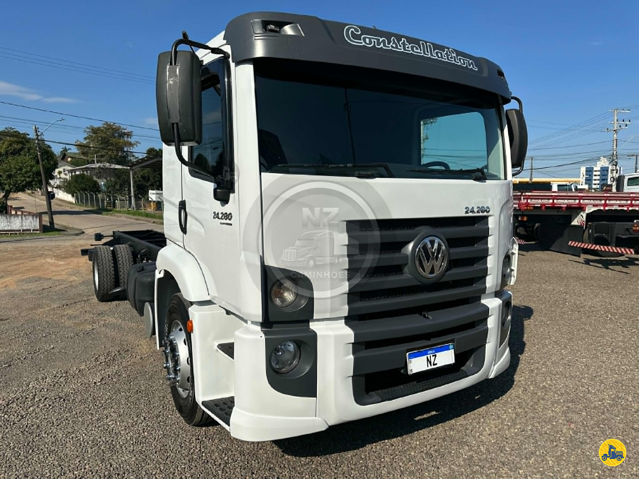 VW 24280 de NZ Veículos e Caminhões