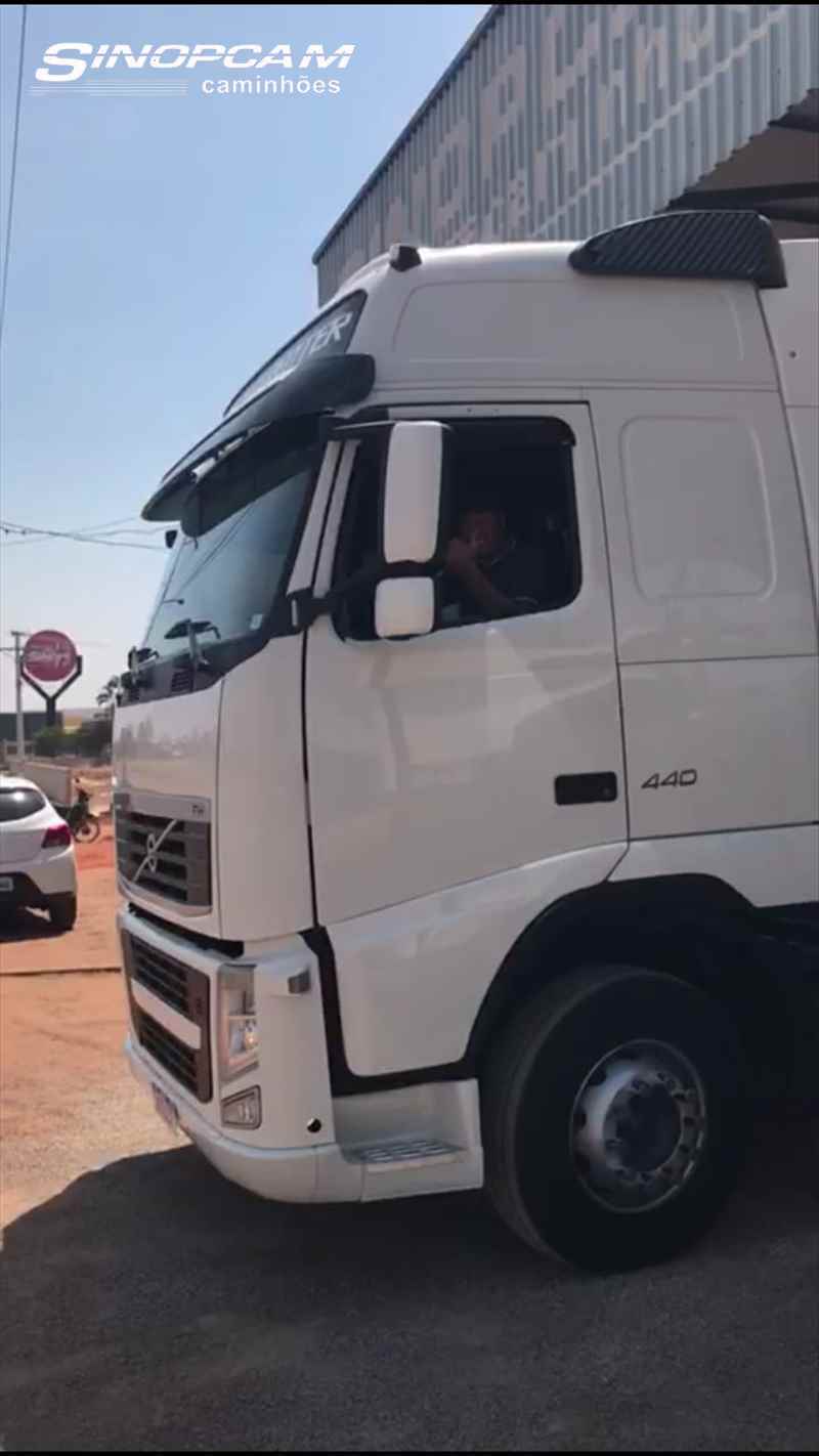 Hoje quem saiu de Volvo FH 440 foi nosso amigo Eliandro, parabéns pela aquisição, desejamos muito sucesso com seu novo caminhão.