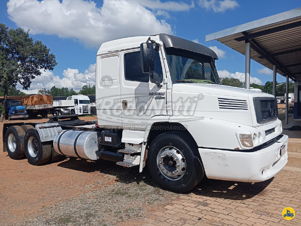 CAMINHAO MERCEDES-BENZ MB 1634 Cavalo Mecânico Truck 6x2 Rodonatti  - Domínio GOIANIA GOIAS GO