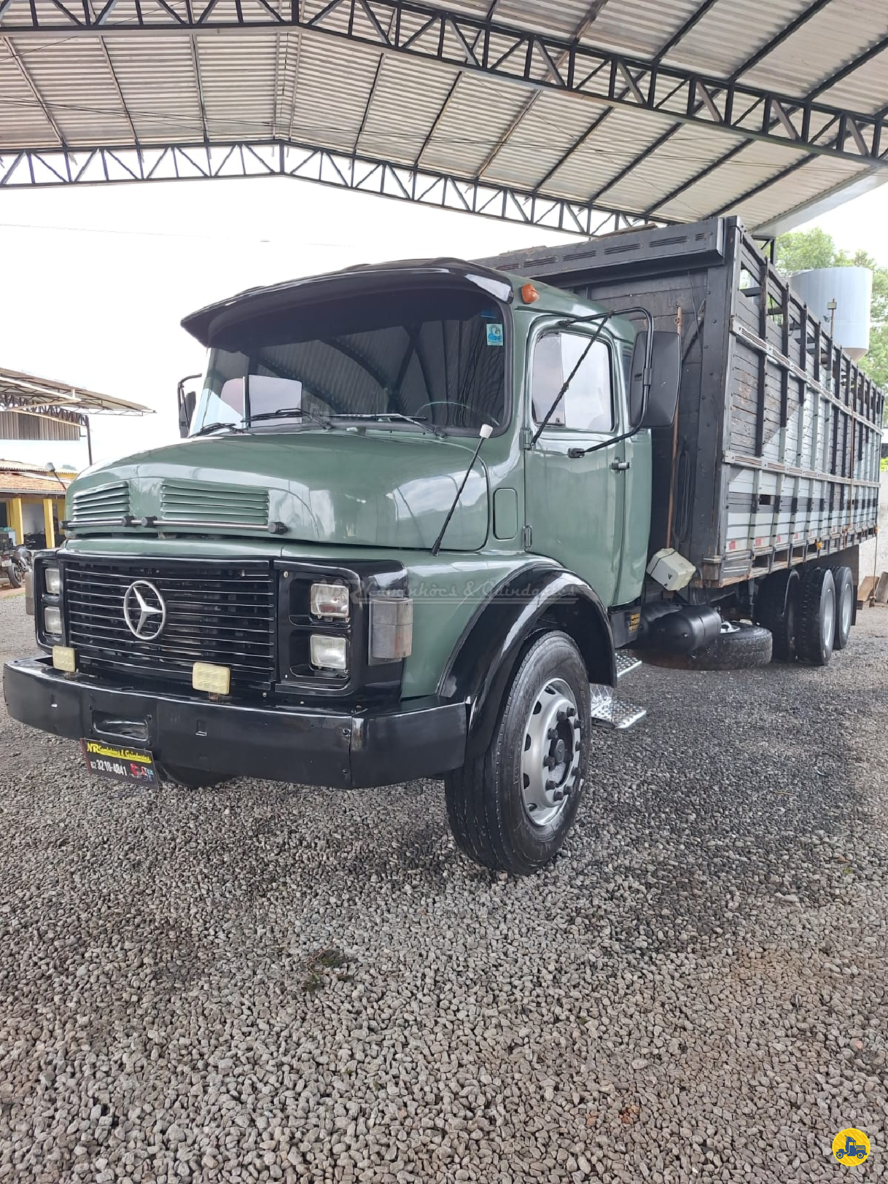 CAMINHAO MERCEDES-BENZ MB 1113 Boiadeiro Cavalo 6x2 NR Caminhões e Guindastes GOIANIA GOIAS GO