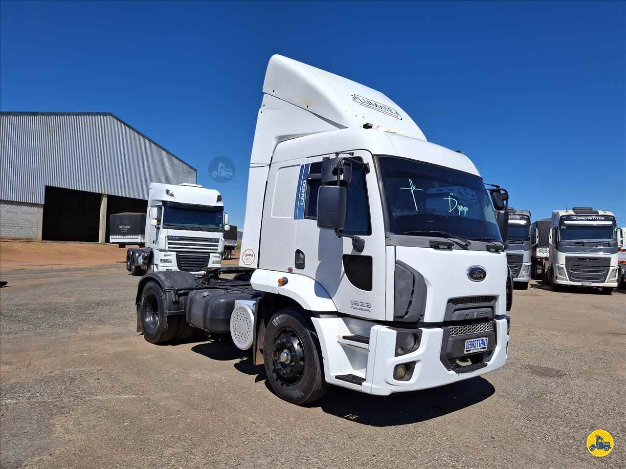 CAMINHAO FORD CARGO 1933 Cavalo Mecânico Cavalo 4x2 Debastiani Caminhões ANAPOLIS GOIAS GO