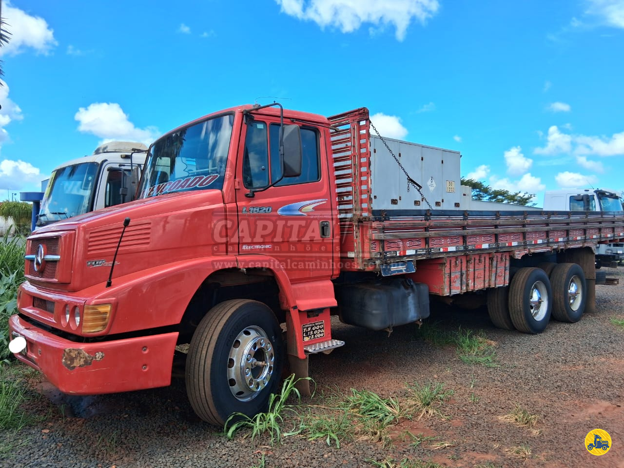 CAMINHAO MERCEDES-BENZ MB 1620 Carga Seca Truck 6x2 Capital Caminhões - Implementos Rodoviários - Novos e Usados LUZIANIA GOIAS GO