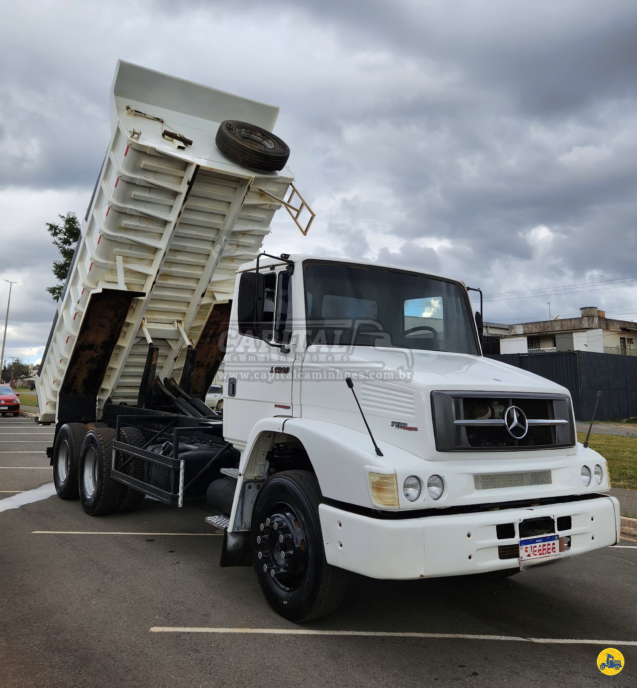 CAMINHAO MERCEDES-BENZ MB 1620 Caçamba Basculante Truck 6x2 Capital Caminhões - Implementos Rodoviários - Novos e Usados LUZIANIA GOIAS GO