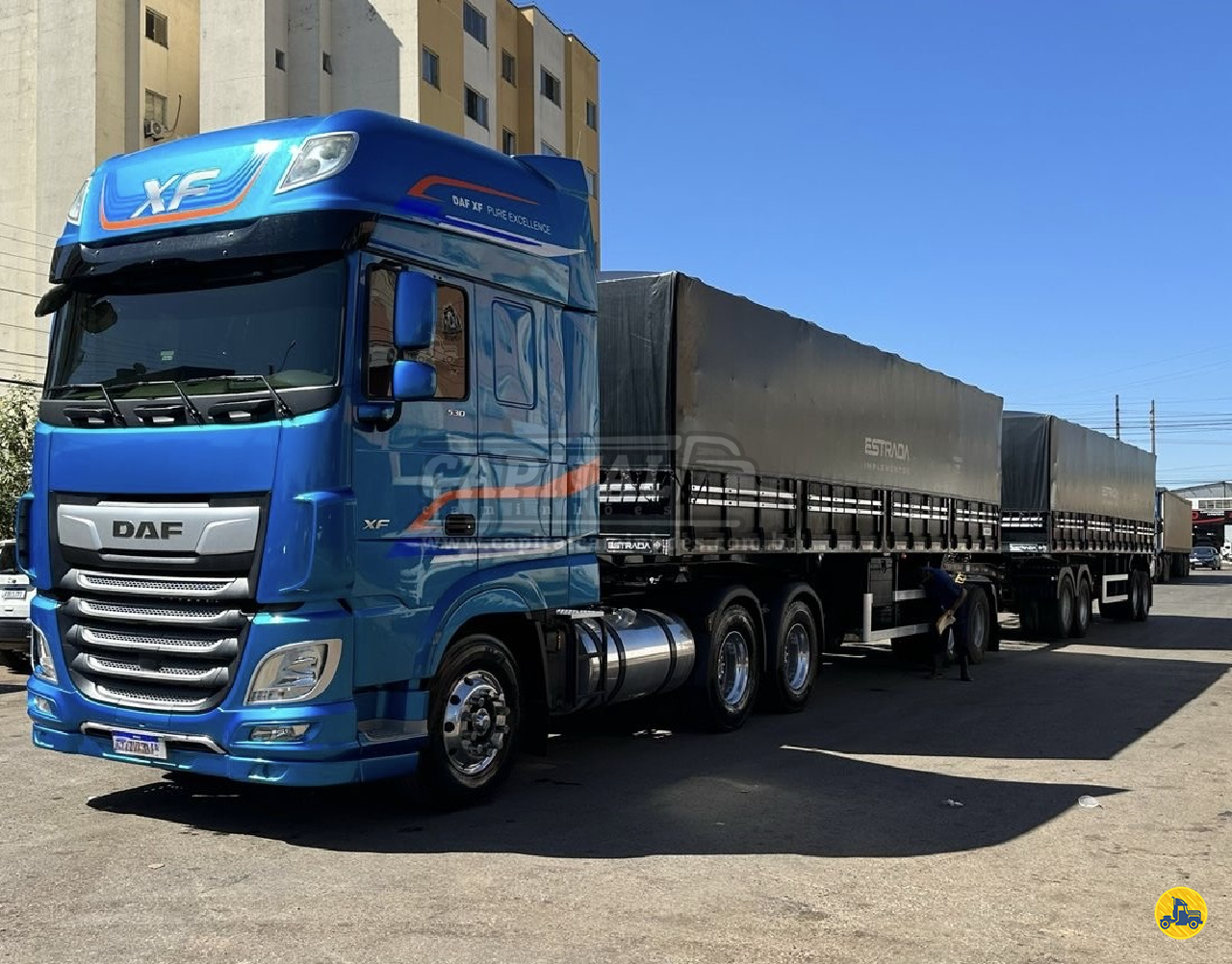 CAMINHAO DAF DAF XF FTT 530 Cavalo Mecânico Cavalo 6x4 Capital Caminhões - Implementos Rodoviários - Novos e Usados LUZIANIA GOIAS GO