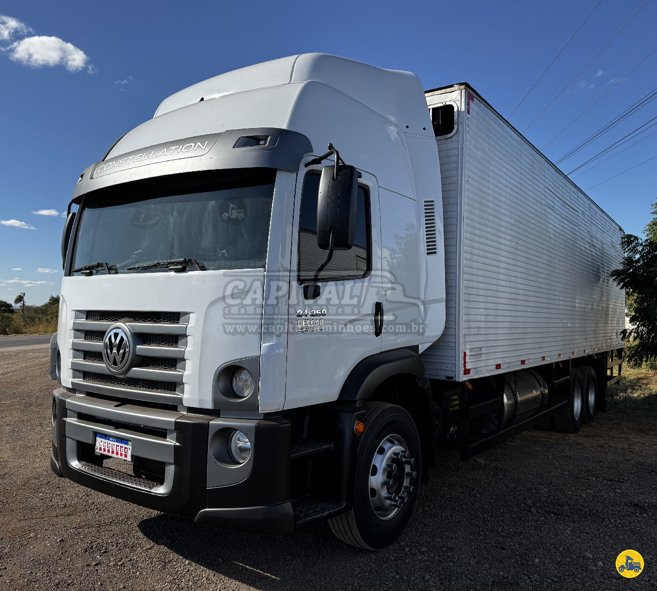 CAMINHAO VOLKSWAGEN VW 24250 Baú Furgão Cavalo 6x2 Capital Caminhões - Implementos Rodoviários - Novos e Usados LUZIANIA GOIAS GO