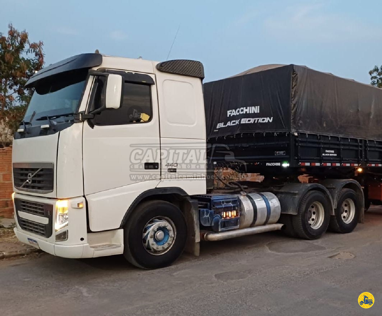 CAMINHAO VOLVO VOLVO FH 440 Cavalo Mecânico Cavalo 6x2 Capital Caminhões - Implementos Rodoviários - Novos e Usados LUZIANIA GOIAS GO