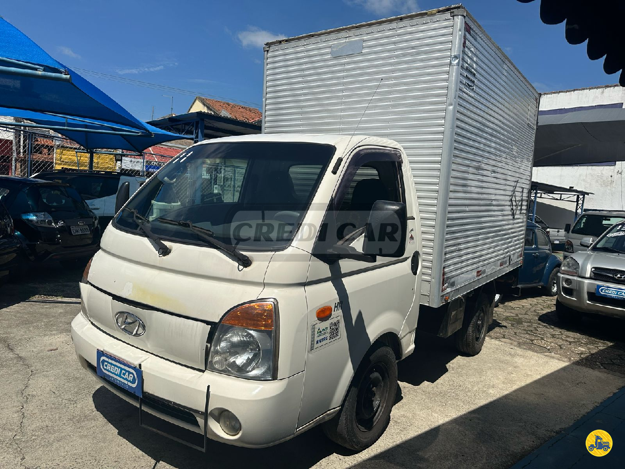 CAMINHAO HYUNDAI HR Baú Furgão Credicar Automóveis  GUARATINGUETA SÃO PAULO SP