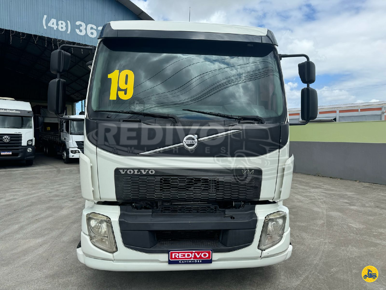 CAMINHAO VOLVO VOLVO VM 330 Chassis BiTruck 8x2 Redivo Caminhões TUBARAO SANTA CATARINA SC