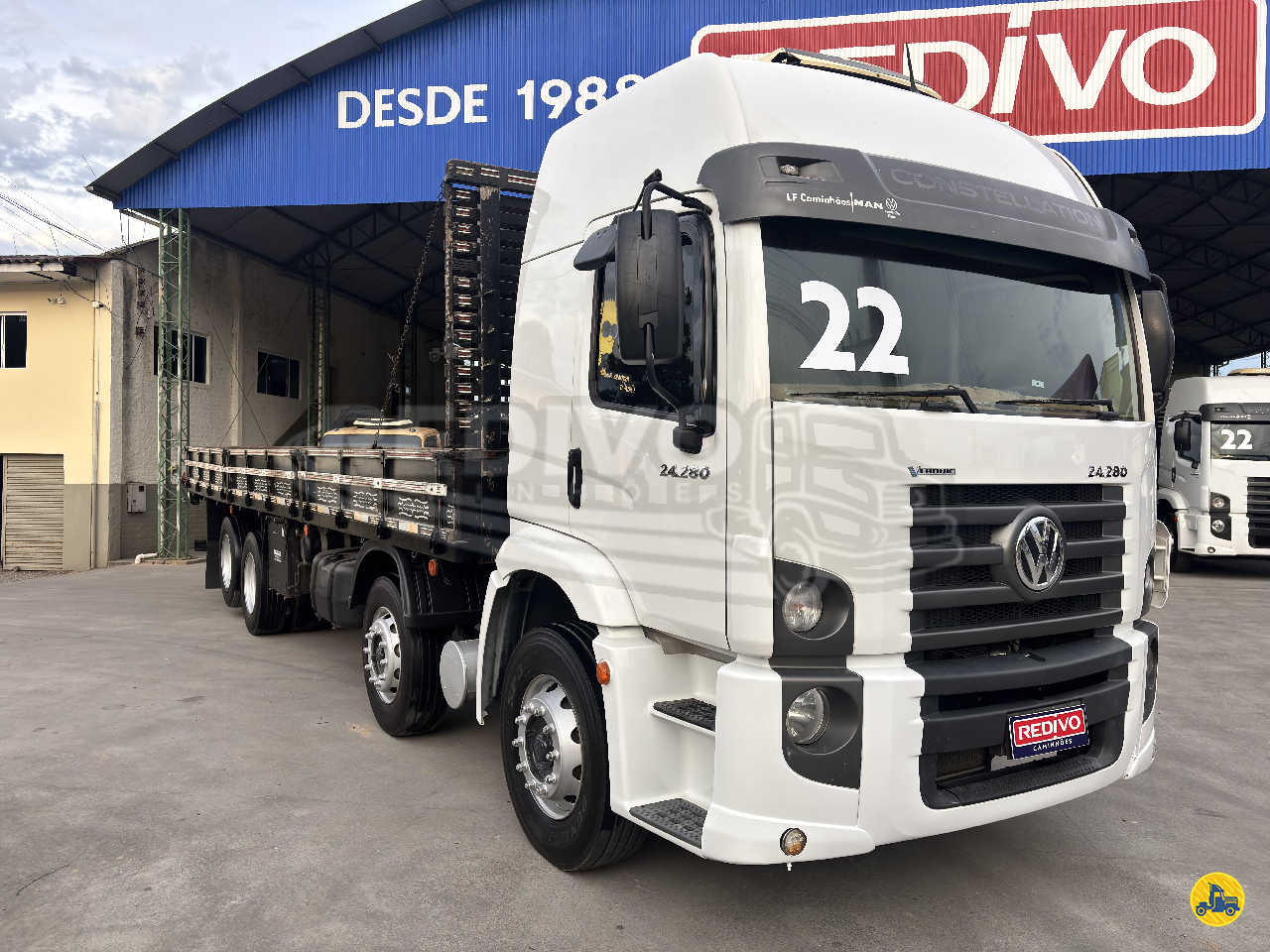 CAMINHAO VOLKSWAGEN VW 24280 Carga Seca BiTruck 8x2 Redivo Caminhões TUBARAO SANTA CATARINA SC