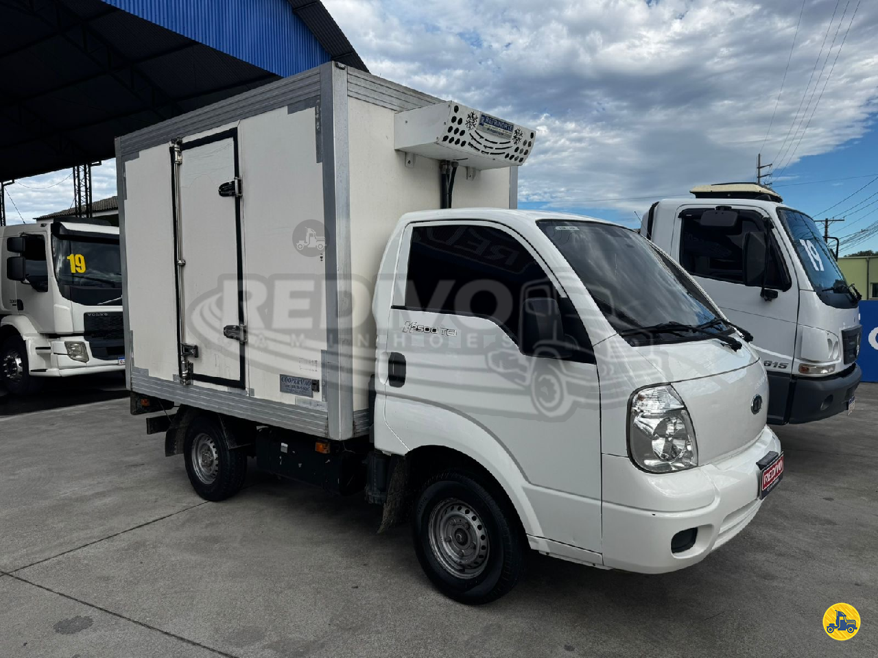 UTILITARIOS KIA MOTORS Bongo K-2500 Redivo Caminhões TUBARAO SANTA CATARINA SC