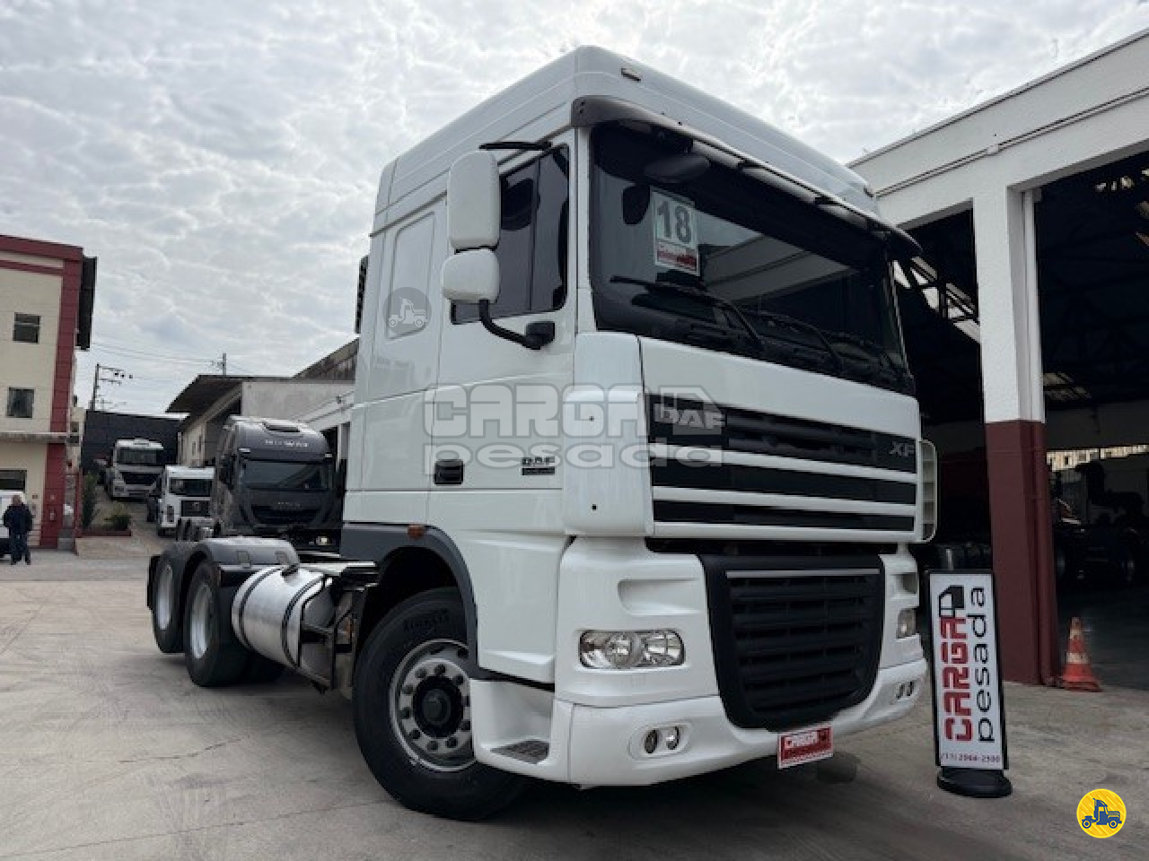 CAMINHAO DAF DAF XF105 460 Cavalo Mecânico Cavalo 6x2 Carga Pesada Caminhões SAO PAULO SÃO PAULO SP