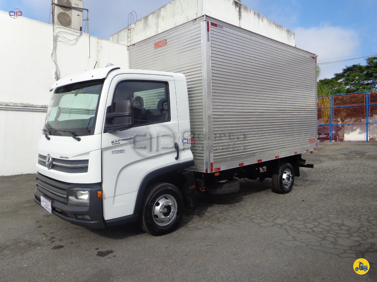 CAMINHAO VOLKSWAGEN DELIVERY EXPRESS Baú Furgão 3/4 4x2 Quarta Parada Caminhões SAO PAULO SÃO PAULO SP