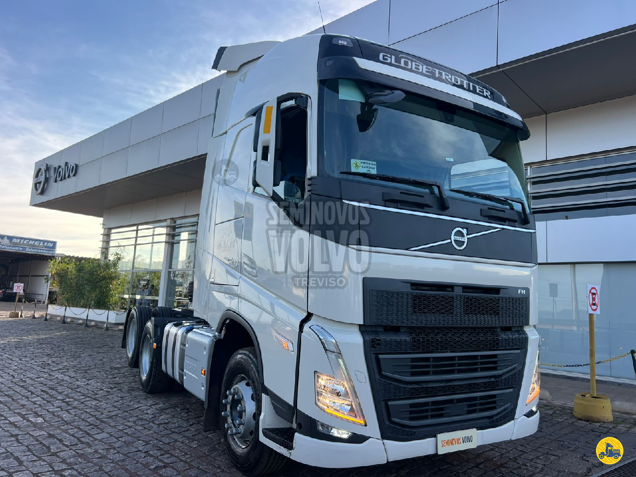 CAMINHAO VOLVO VOLVO FH 460 Cavalo Mecânico Cavalo 6x2 Treviso Seminovos BETIM MINAS GERAIS MG