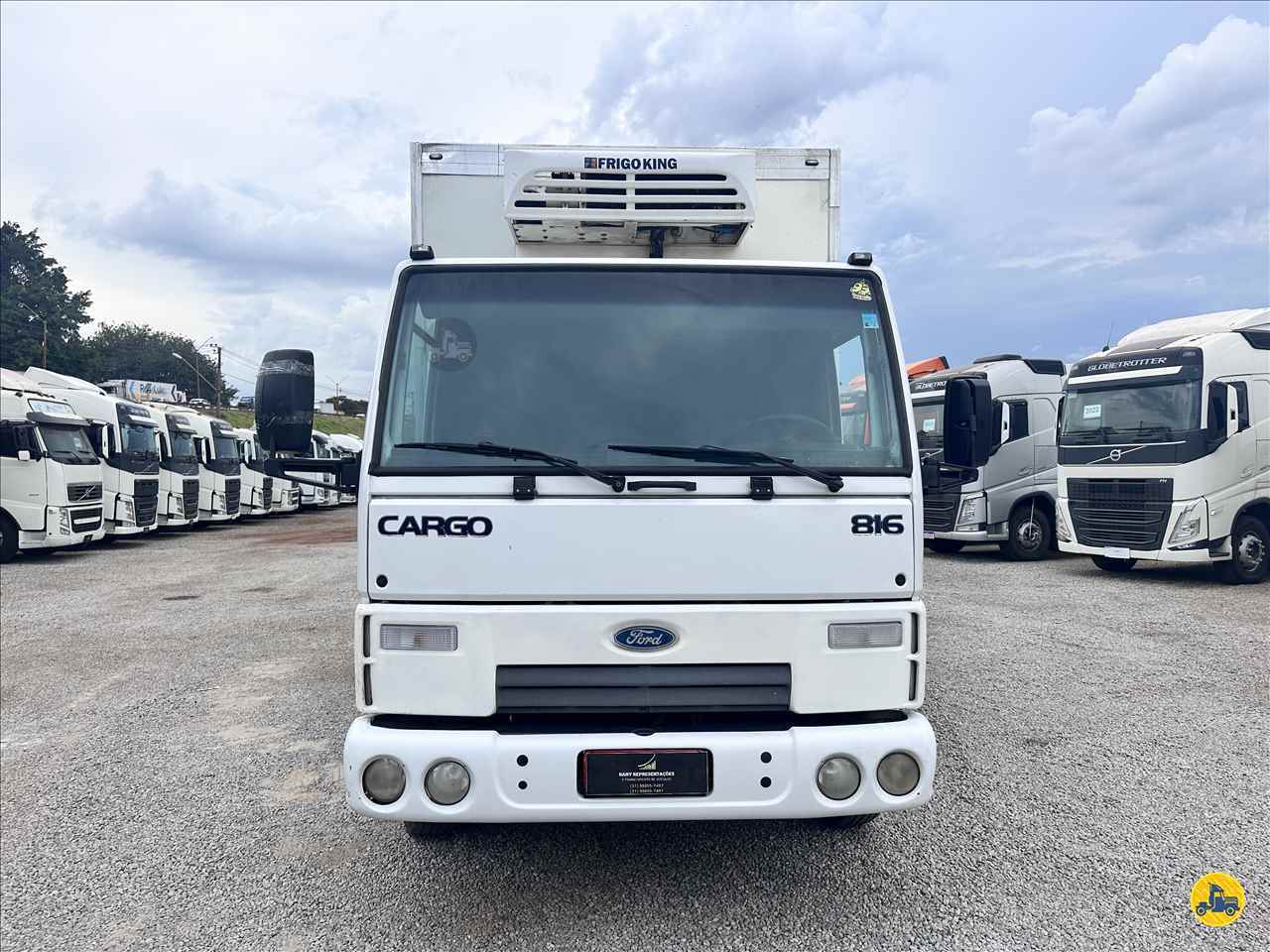 CAMINHAO FORD CARGO 816 Baú Frigorífico 3/4 4x2 13 de Maio Caminhões SAO JOAQUIM DE BICAS MINAS GERAIS MG