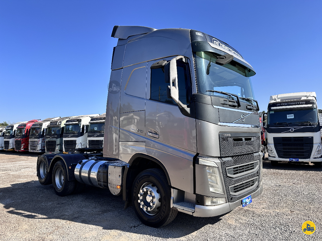 VOLVO FH 460 de 13 de Maio Caminhões