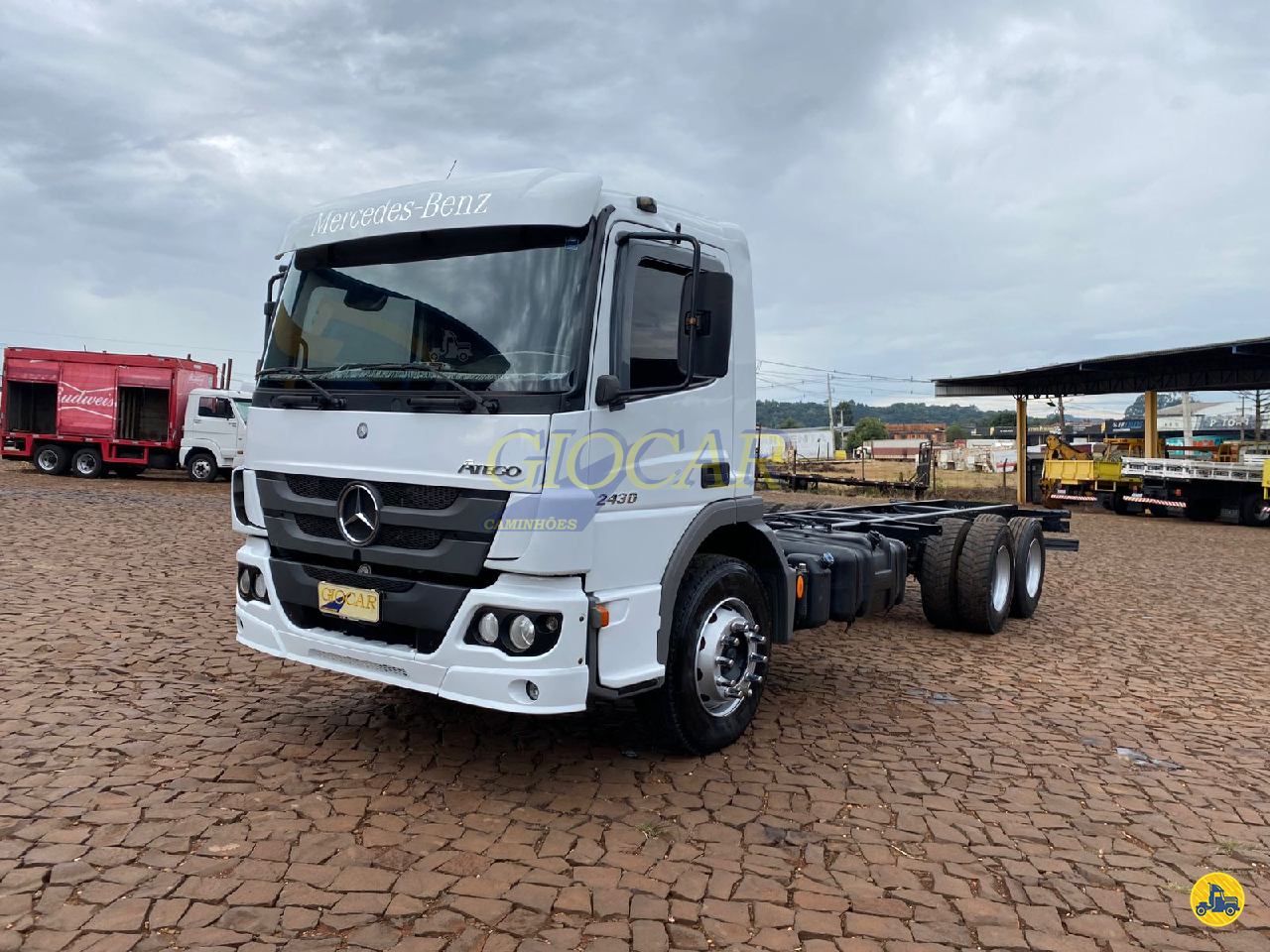 MB 2430 de Giocar Caminhões