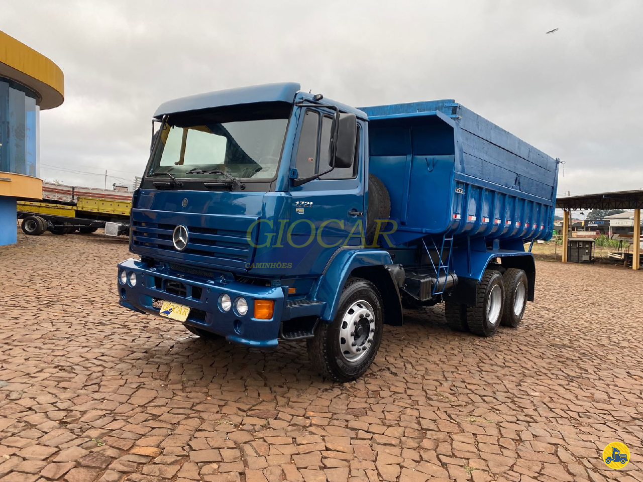 MB 1721 de Giocar Caminhões