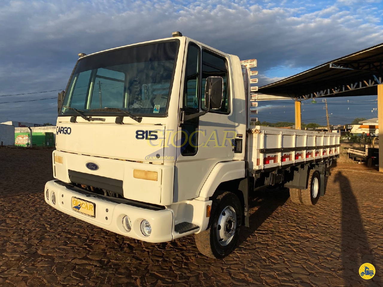 CAMINHAO FORD CARGO 815 Carga Seca 3/4 4x2 Giocar Caminhões PATO BRANCO PARANÁ PR