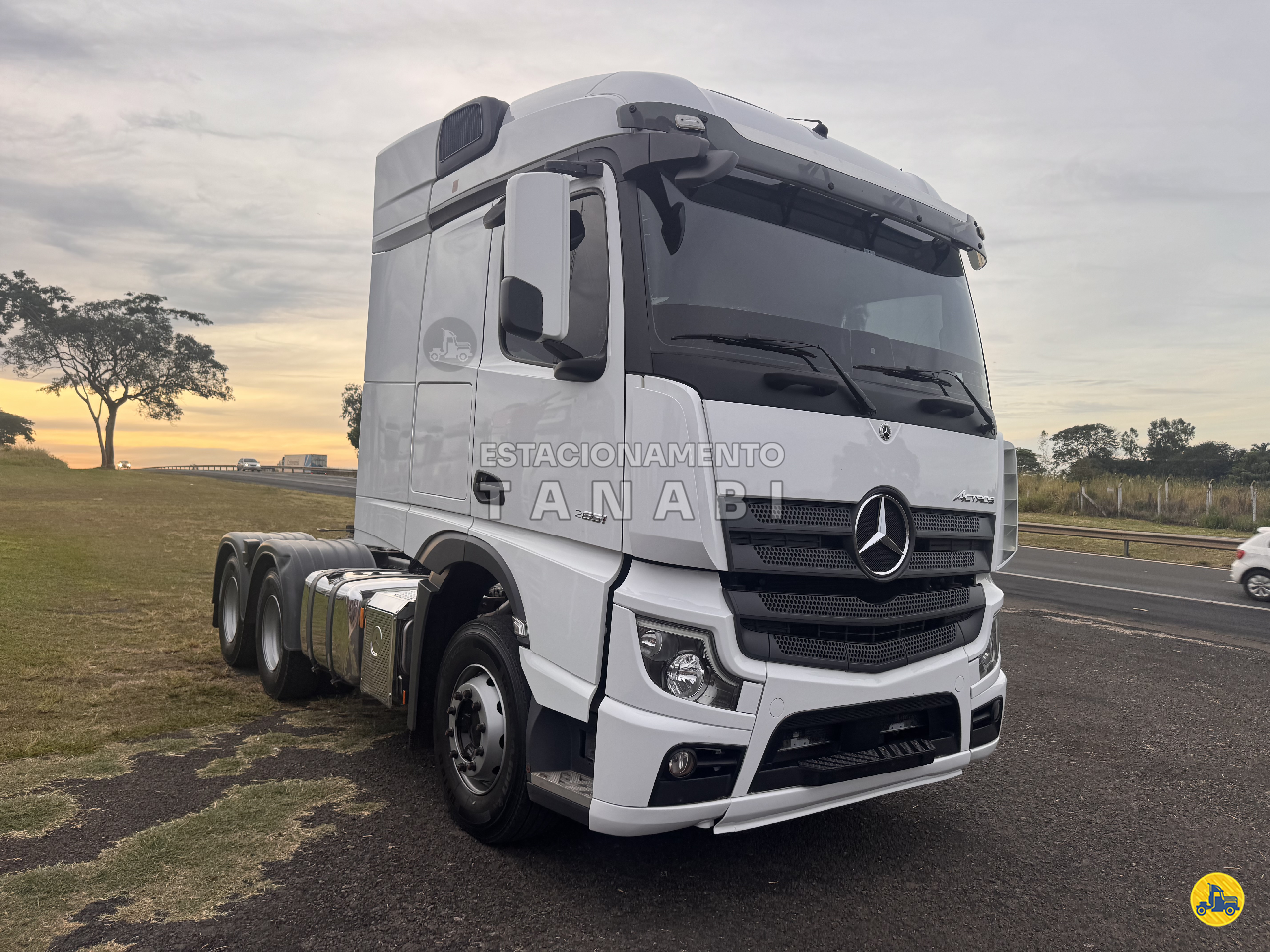 CAMINHAO MERCEDES-BENZ MB 2651 Cavalo Mecânico Cavalo 6x4 Estacionamento Tanabi TANABI SÃO PAULO SP