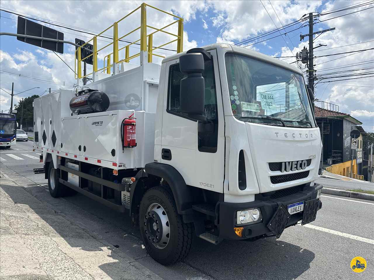 CAMINHAO IVECO TECTOR 170E22 Comboio 3/4 4x2 Vanlex Caminhões SAO BERNARDO DO CAMPO SÃO PAULO SP