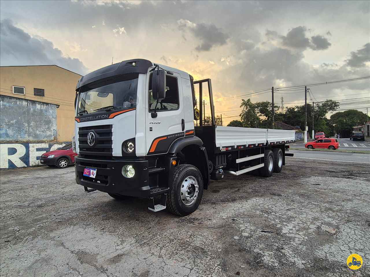 CAMINHAO VOLKSWAGEN VW 31320 Carga Seca Truck 6x4 Vanlex Caminhões SAO BERNARDO DO CAMPO SÃO PAULO SP