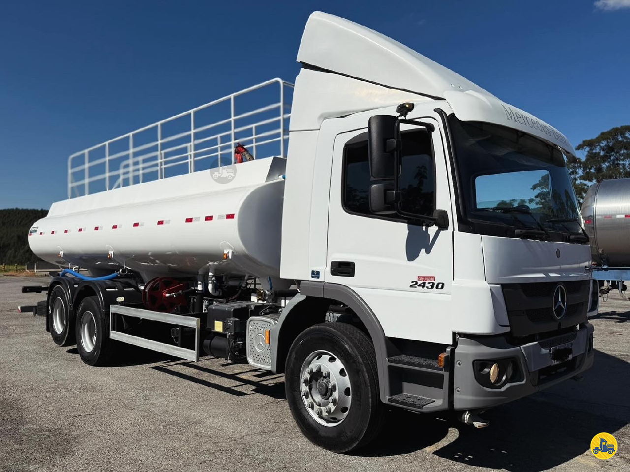 CAMINHAO MERCEDES-BENZ MB 2430 Tanque Pipa Truck 6x2 Vanlex Caminhões SAO BERNARDO DO CAMPO SÃO PAULO SP