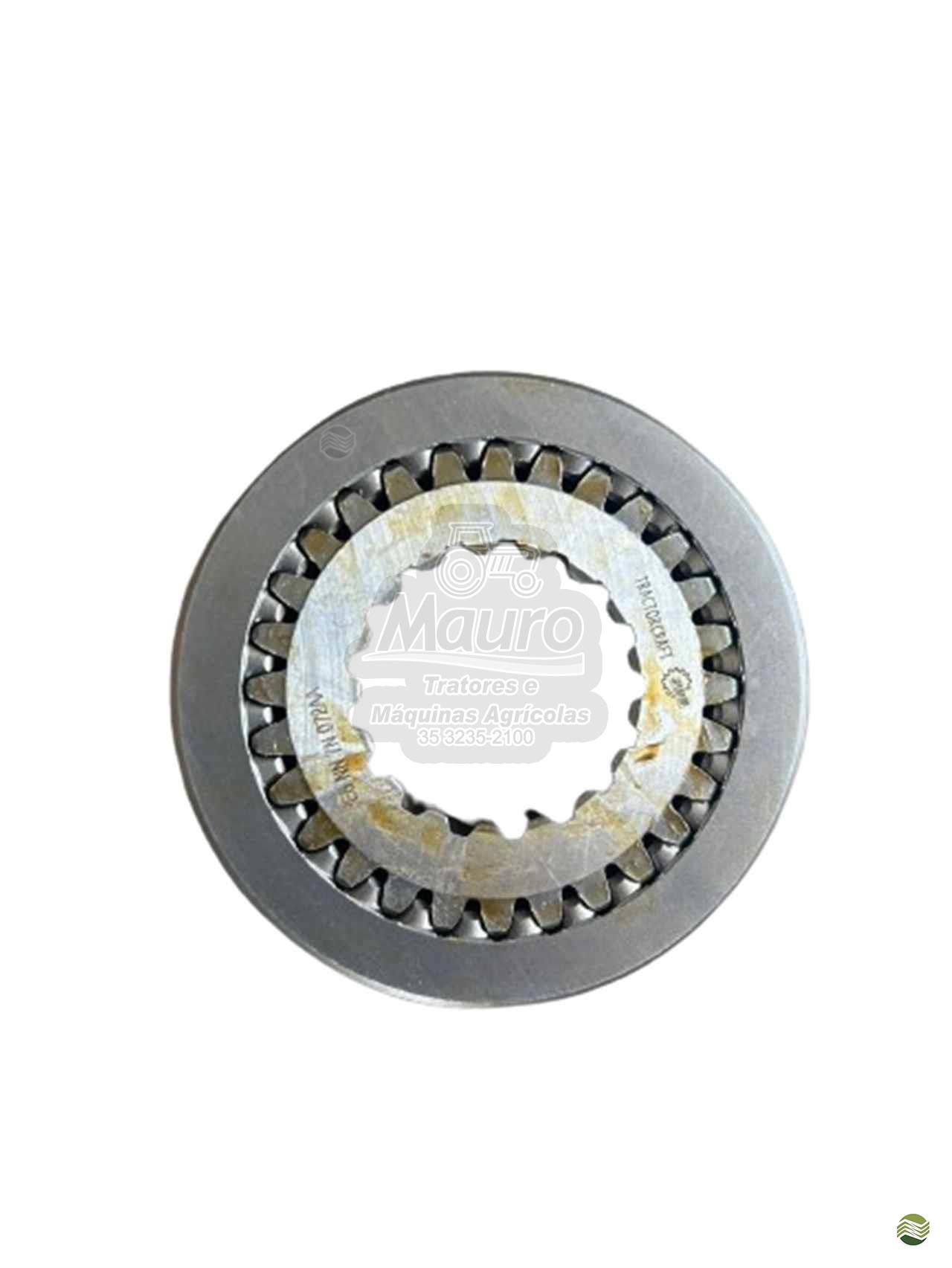 E6NN7N072AA - ACOPLAMENTO CAPA/CUBO 1A/3A 17Z 28Z SISTEMA TRANSMISSÃO NEW HOLLAND 4630 A 8030