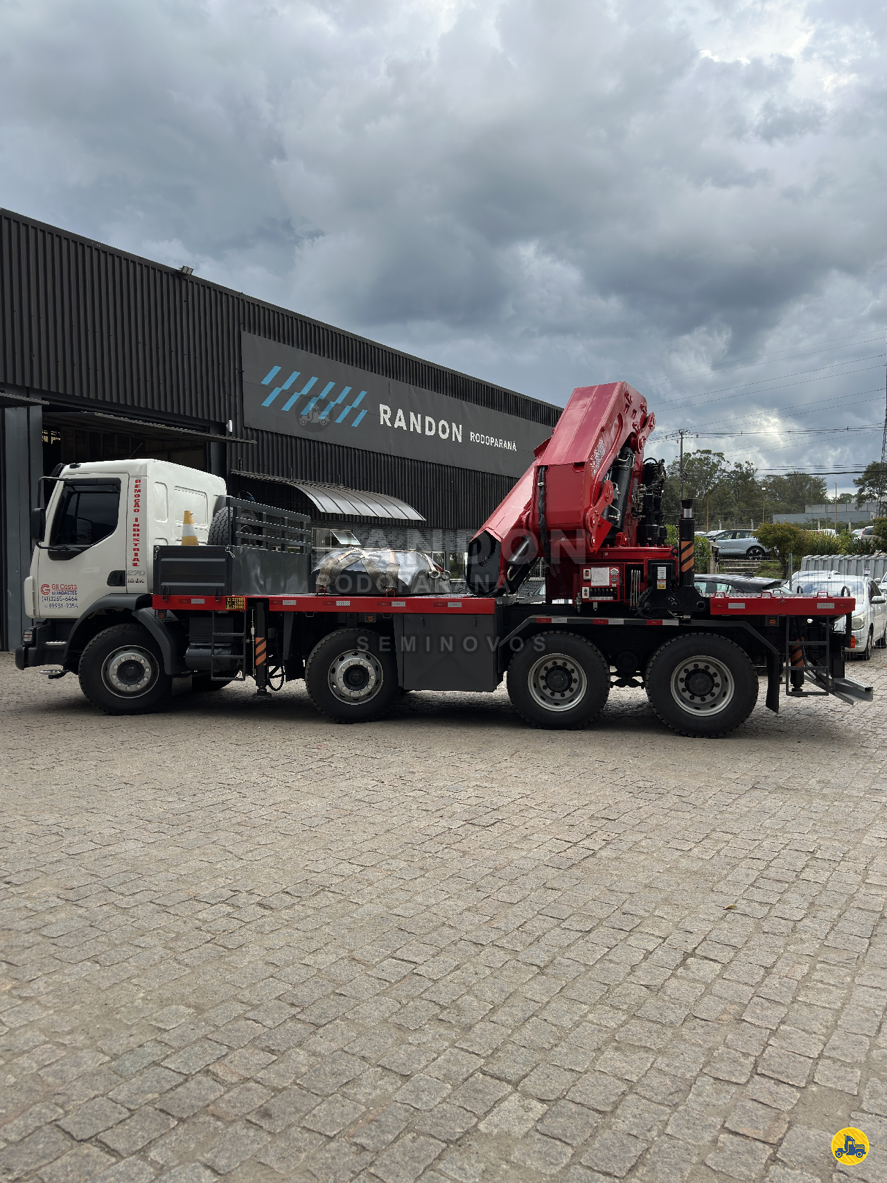 CAMINHAO VOLVO VOLVO VM 270 Guindaste BiTruck 8x4 Rodoparana - RANDON Curitiba CURITIBA PARANÁ PR