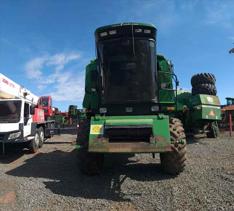 Temos peças de colheitadeiras John Deere