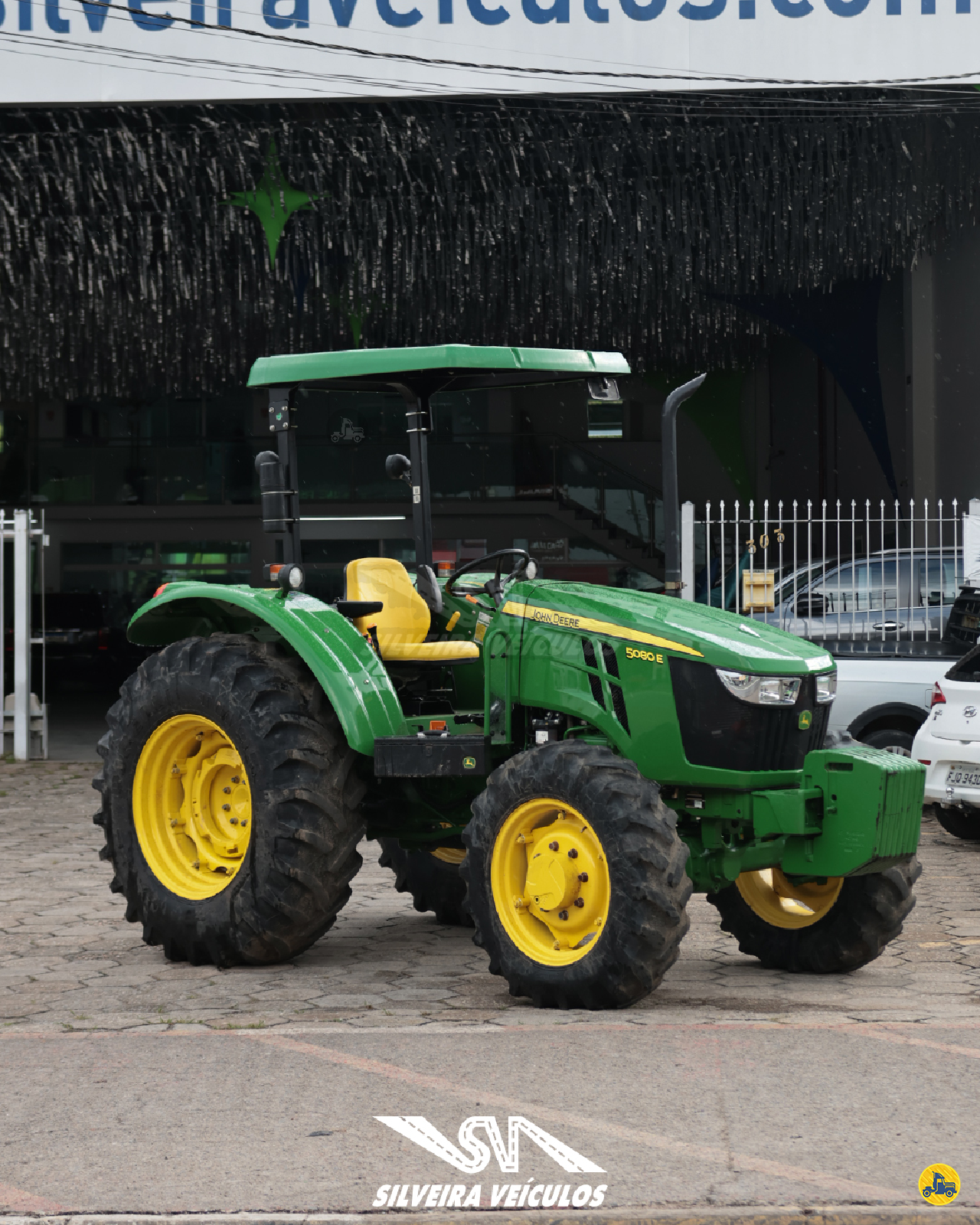 TRATOR JOHN DEERE JOHN DEERE 5080E Tração 4x4 Silveira Veículos PIEDADE SÃO PAULO SP