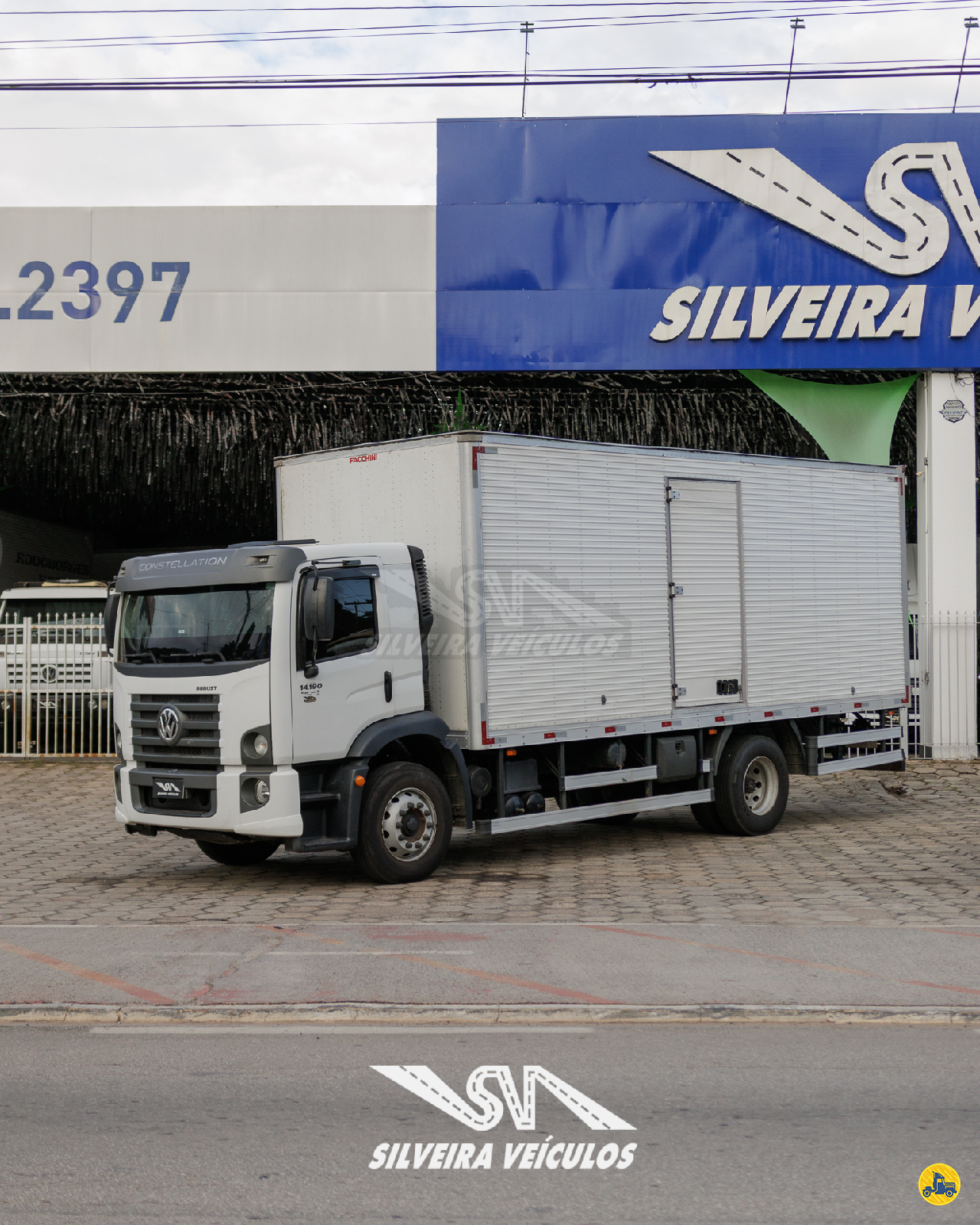 CAMINHAO VOLKSWAGEN VW 14190 Baú Furgão Toco 4x2 Silveira Veículos PIEDADE SÃO PAULO SP
