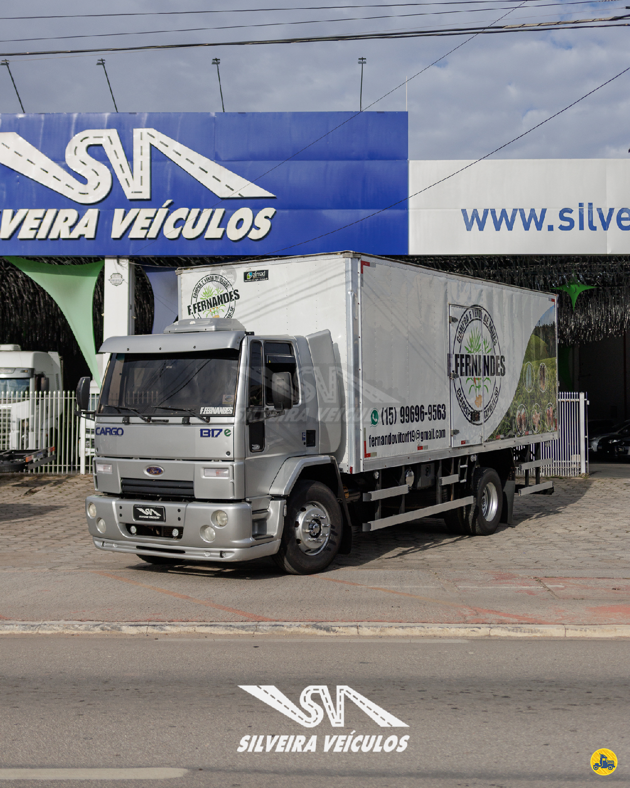 CAMINHAO FORD CARGO 1317 Baú Furgão Toco 4x2 Silveira Veículos PIEDADE SÃO PAULO SP