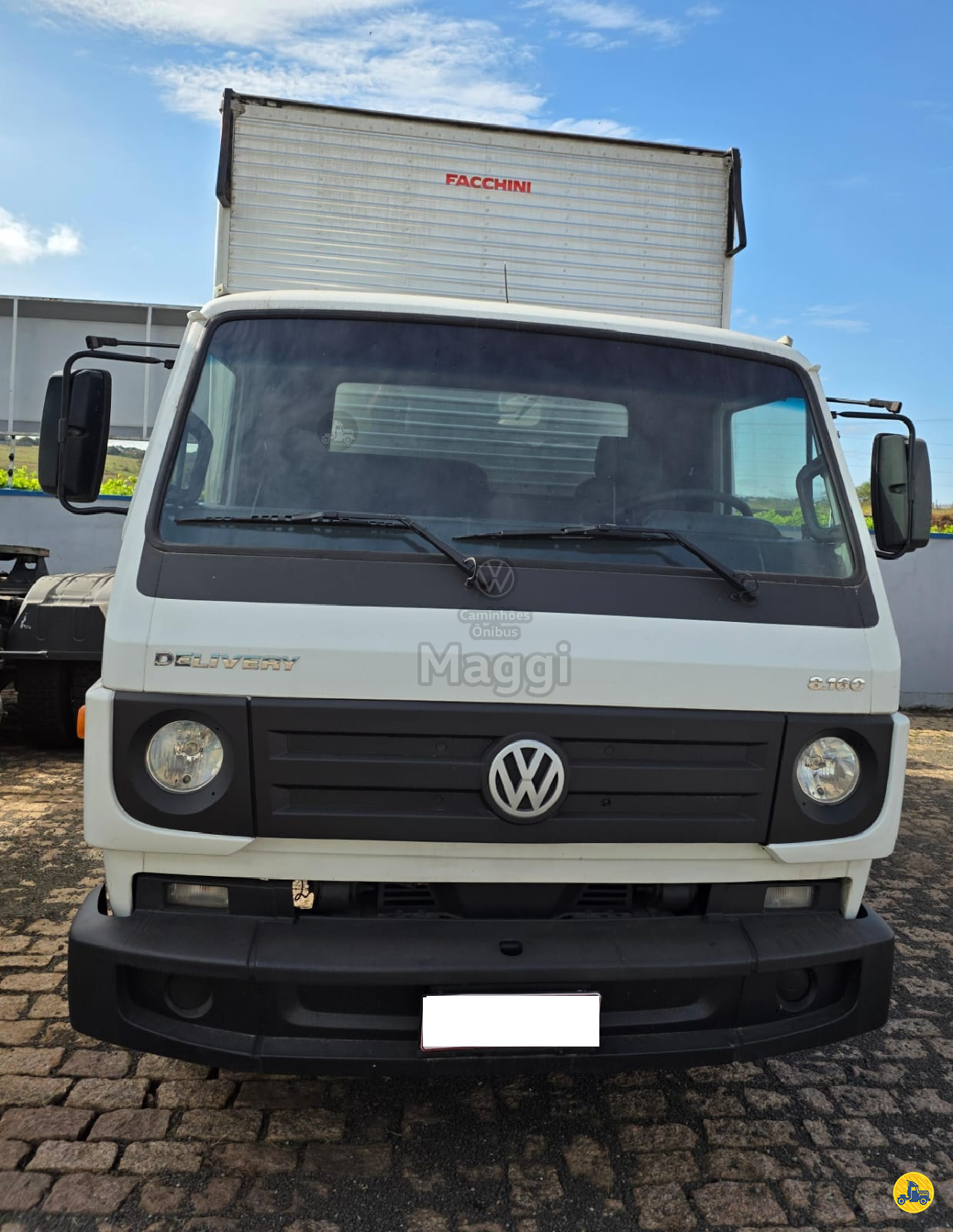 CAMINHAO VOLKSWAGEN VW 8160 Baú Bebidas 3/4 6x2 Maggi Caminhões - VW ITU SÃO PAULO SP