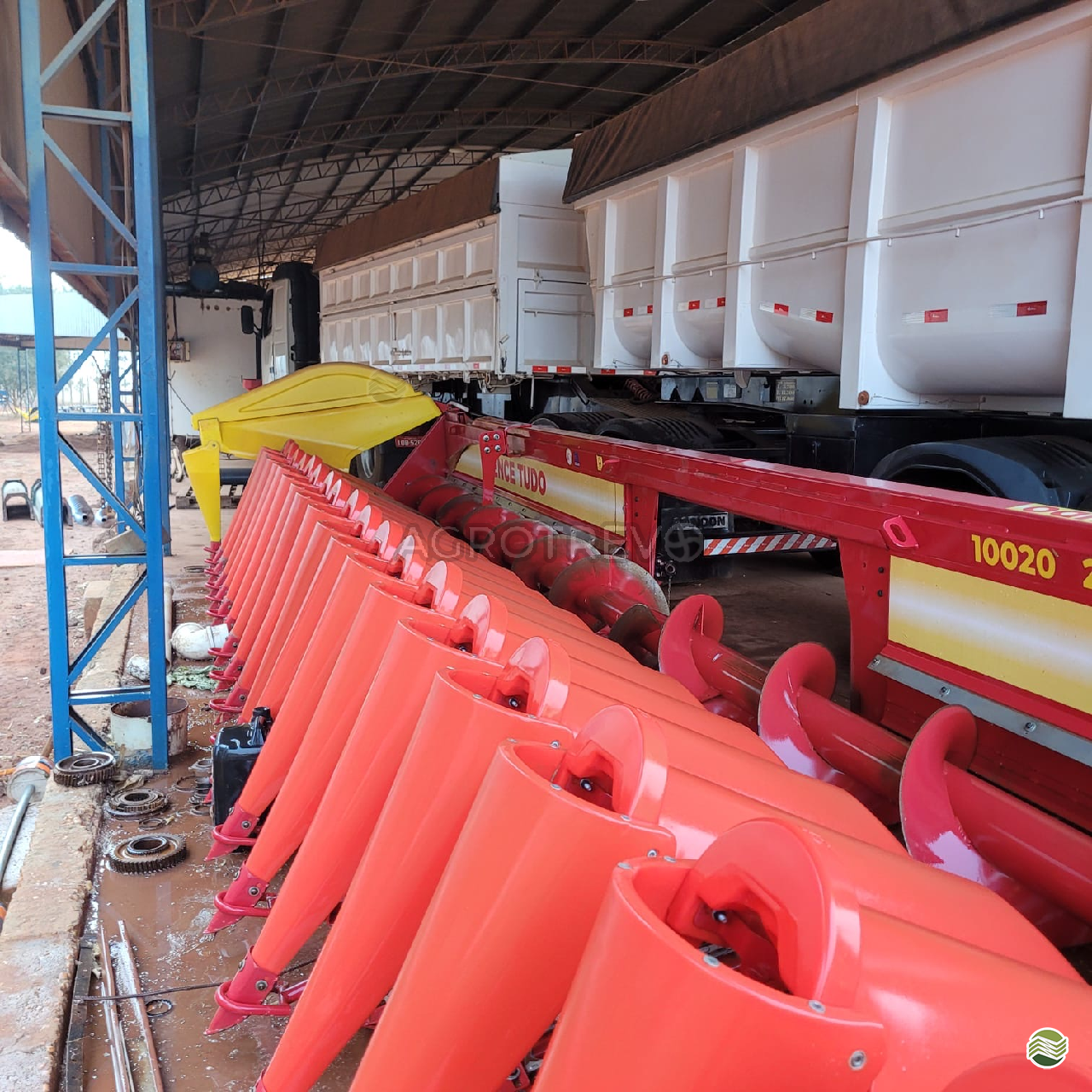 PLATAFORMA COLHEITADEIRA VENCE TUDO BOCUDA 10020 Agrotrevo Soluções Agropecuárias - Jacto CHAPADAO DO SUL MATO GROSSO DO SUL MS