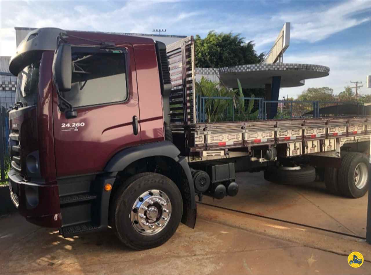CAMINHAO VOLKSWAGEN VW 24260 Carga Seca Truck 6x2 Lobo Caminhões PIRACICABA SÃO PAULO SP