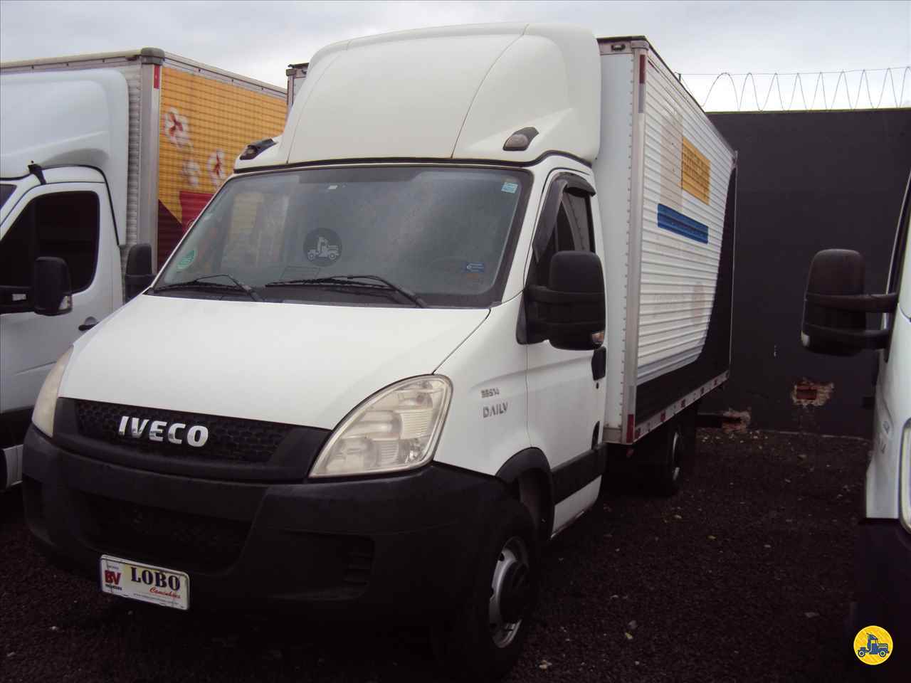 CAMINHAO IVECO DAILY 35s14 Baú Furgão 3/4 4x2 Lobo Caminhões PIRACICABA SÃO PAULO SP