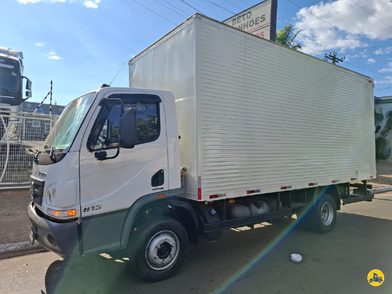 MB 815 de Beto Caminhões Piracicaba