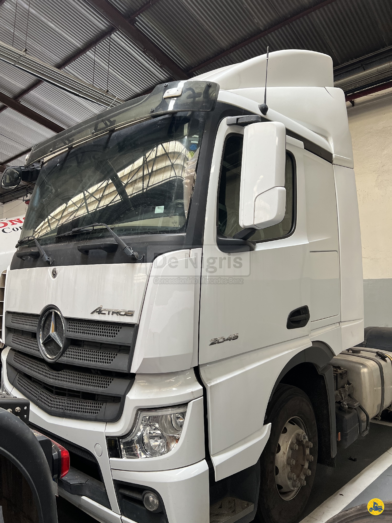CAMINHAO MERCEDES-BENZ MB 2045 Cavalo Mecânico Cavalo 4x2 De Nigris - MB SAO PAULO SÃO PAULO SP