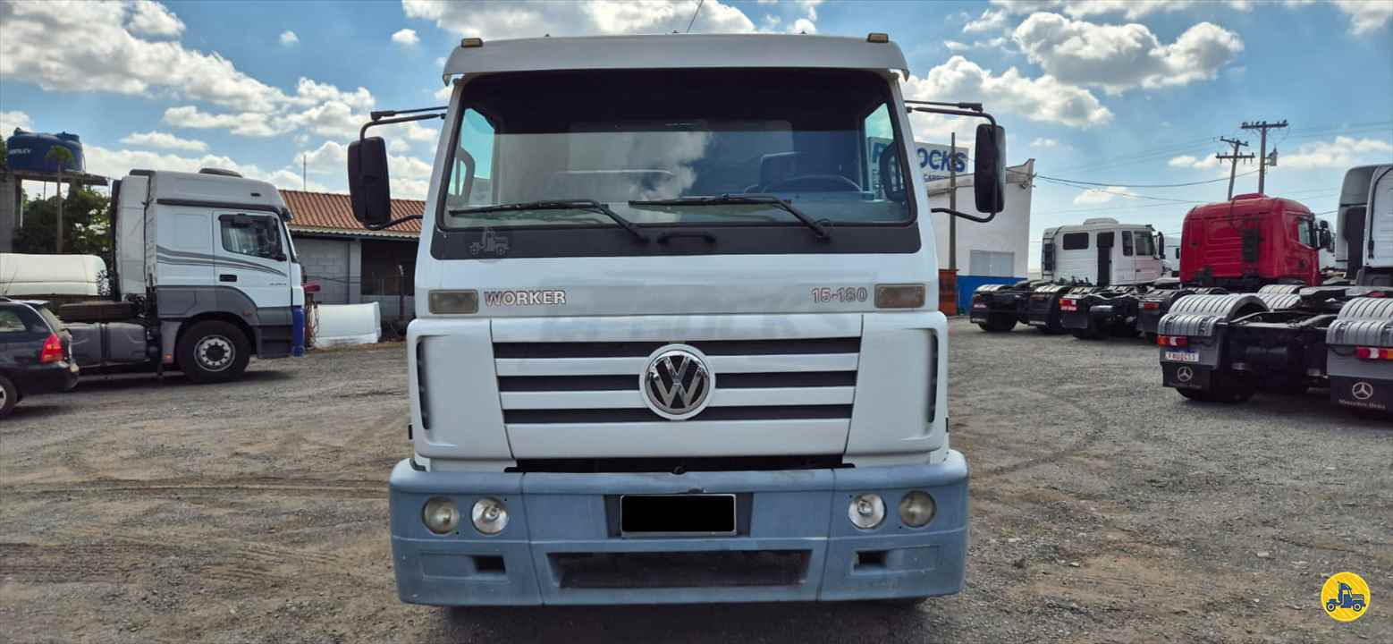 VW 15180 de Rebocks