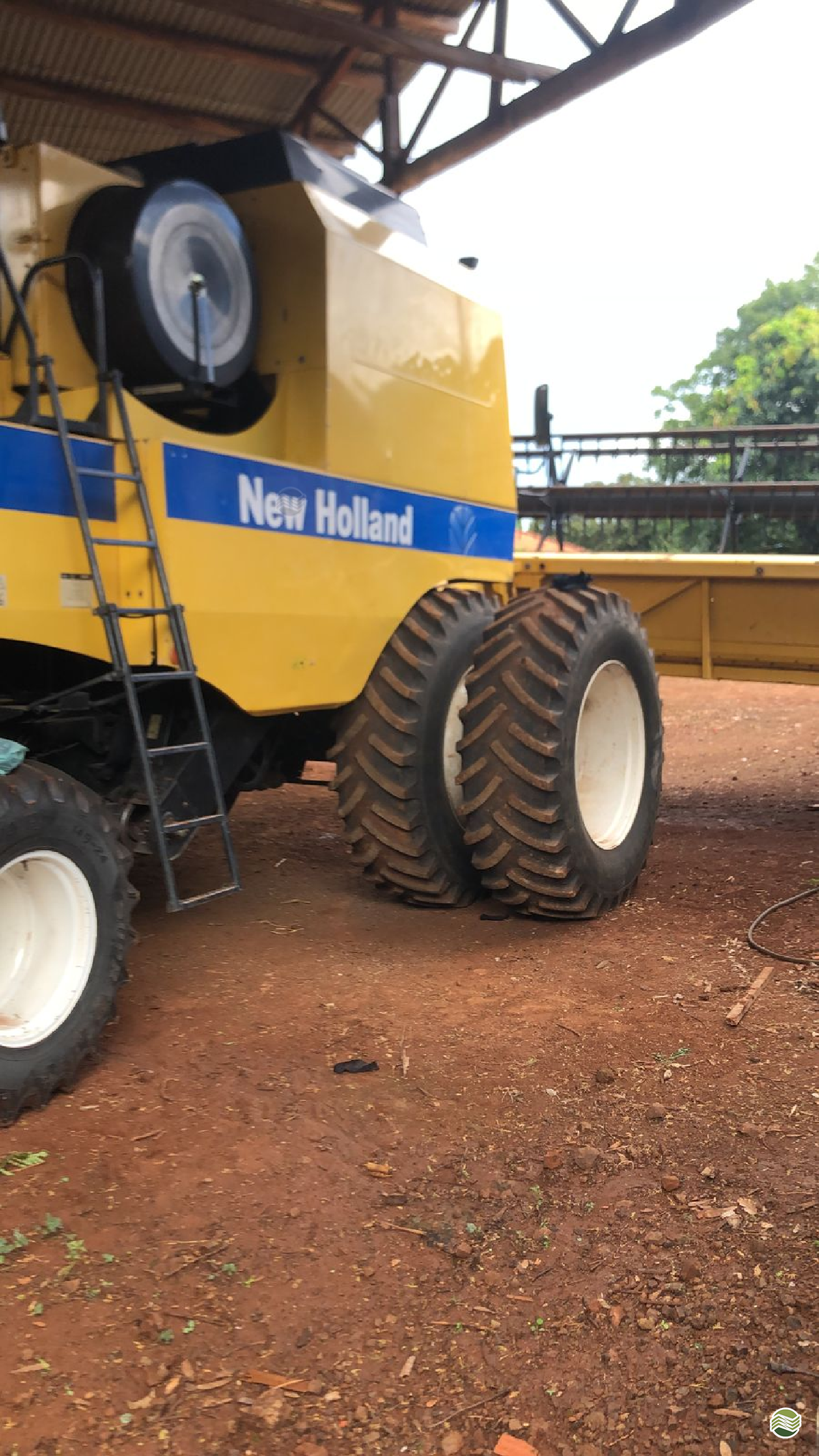 COLHEITADEIRA NEW HOLLAND TC 5090 Zanella Tratores CAMPO MOURAO PARANÁ PR