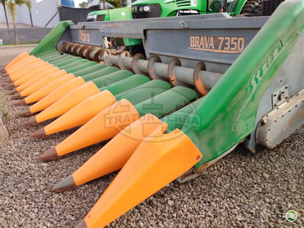 PLATAFORMA COLHEITADEIRA STARA BRAVA 7350 Trator Terra - Jatai JATAI GOIAS GO
