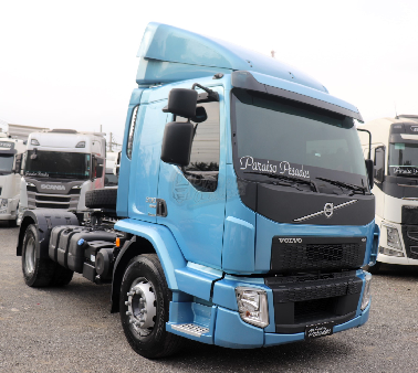 VOLVO VM 330