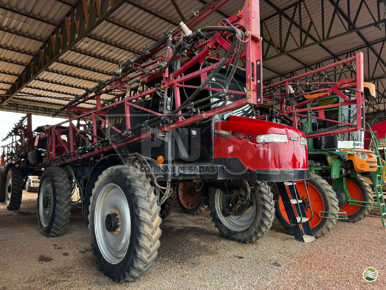 PULVERIZADOR CASE PATRIOT 350 Tração 4x4 Piu Máquinas Pesadas SINOP MATO GROSSO MT