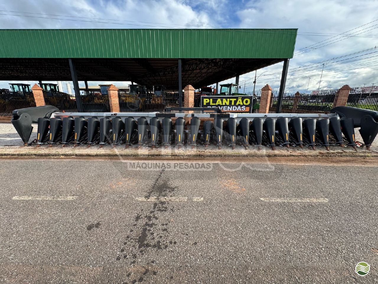 PLATAFORMA COLHEITADEIRA GTS X10 Piu Máquinas Pesadas SINOP MATO GROSSO MT