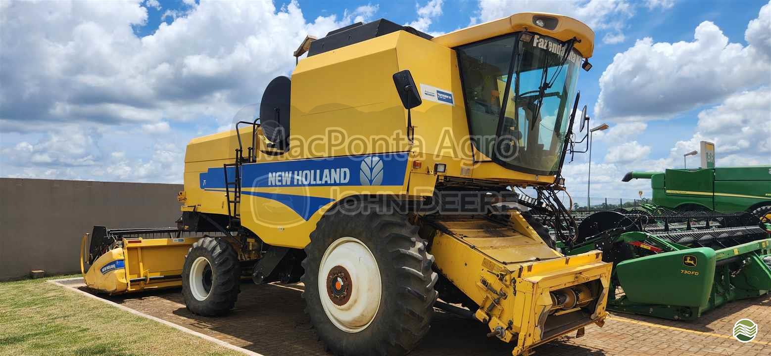 COLHEITADEIRA NEW HOLLAND TC 5090 MacPonta - John Deere PONTA GROSSA PARANÁ PR