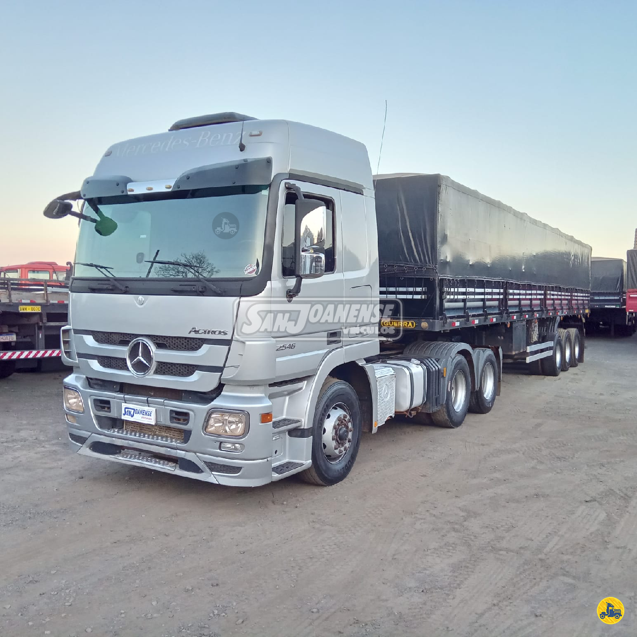 CAMINHAO MERCEDES-BENZ MB 2546 Cavalo Mecânico Cavalo 6x2 Sanjoanense Veículos LIMEIRA SÃO PAULO SP